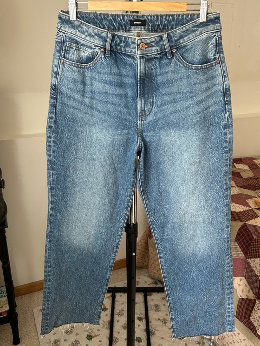 Express Straight Ankle High Rise Jeans NWT 10